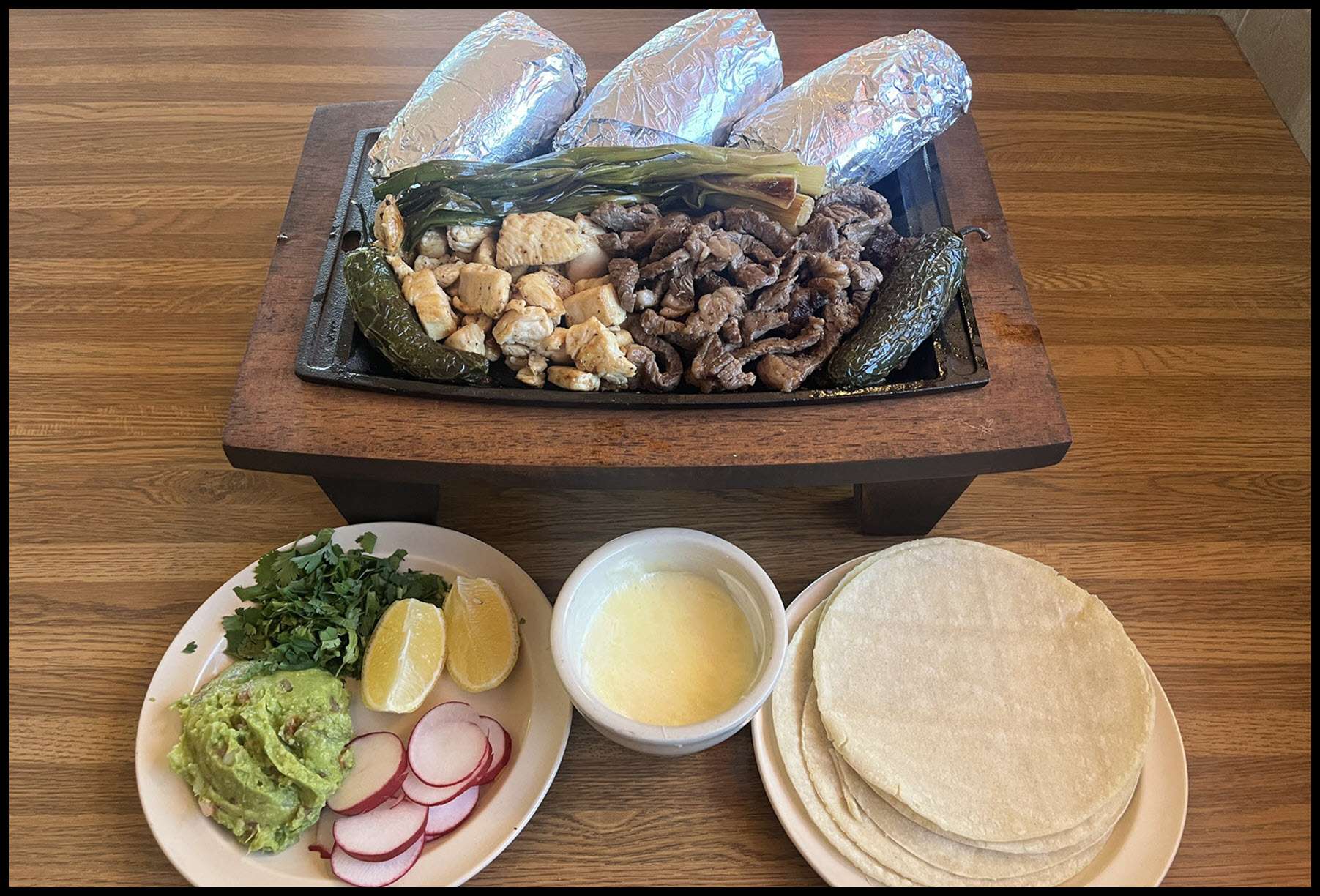 Tejas cafe Parrillada Combo